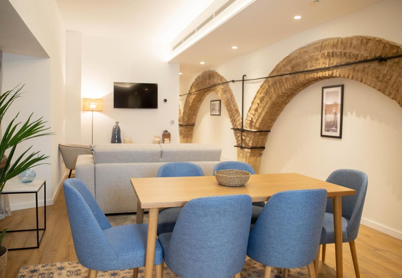 Nqn Aparts & Suites Sevilla Exterior photo