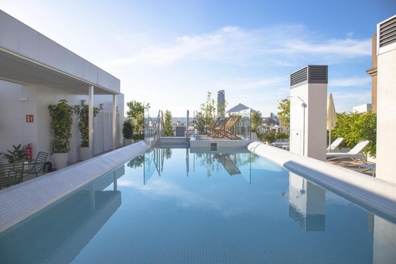 Nqn Aparts & Suites Sevilla Exterior photo