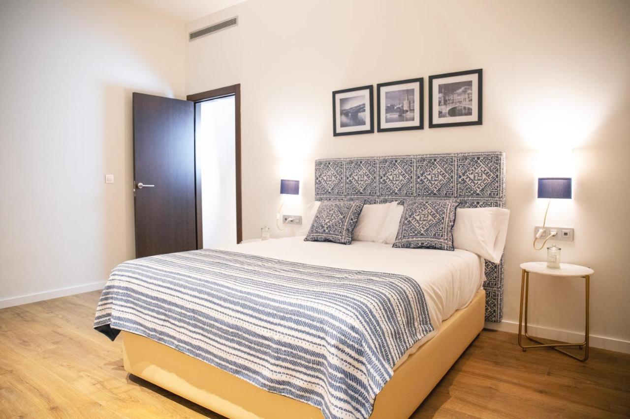 Nqn Aparts & Suites Sevilla Exterior photo