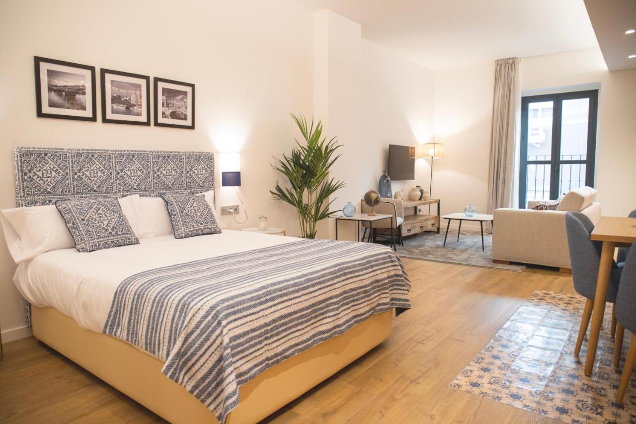 Nqn Aparts & Suites Sevilla Exterior photo