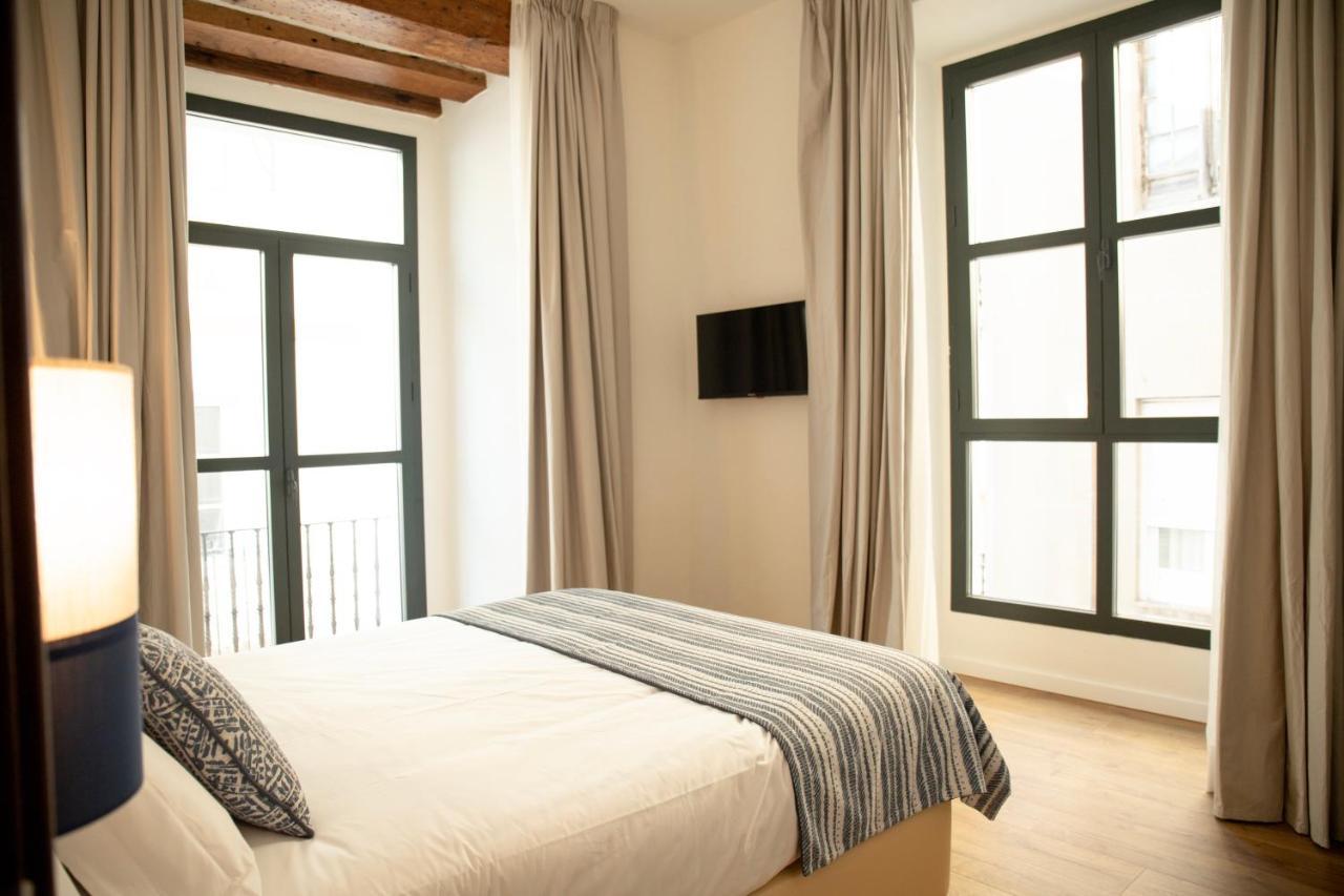 Nqn Aparts & Suites Sevilla Exterior photo