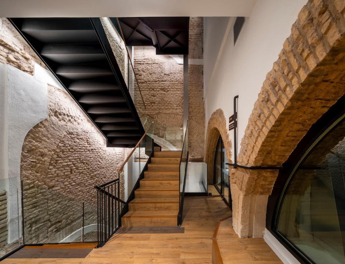 Nqn Aparts & Suites Sevilla Exterior photo